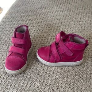 UGG Kids Fuchsia Sneakers